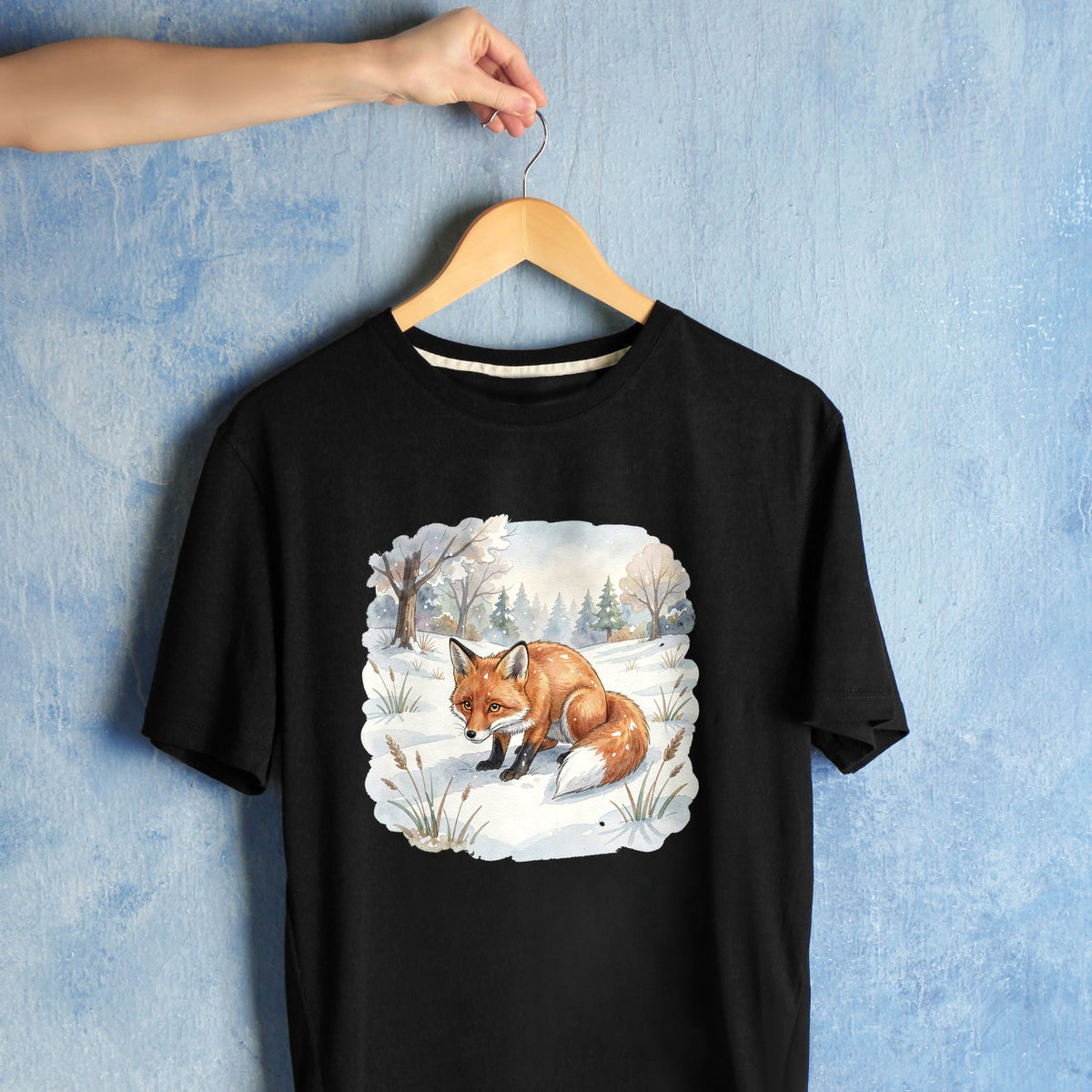 Bügelbild: Fuchs im Schneerundgang inkl. Anleitung – auf schwarzem T-Shirt