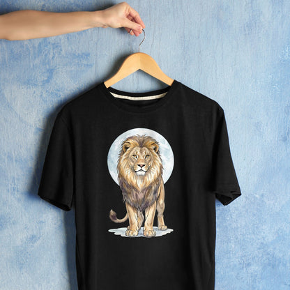 Bügelbild: Löwe vor Vollmond inkl. Anleitung – auf schwarzem T-Shirt