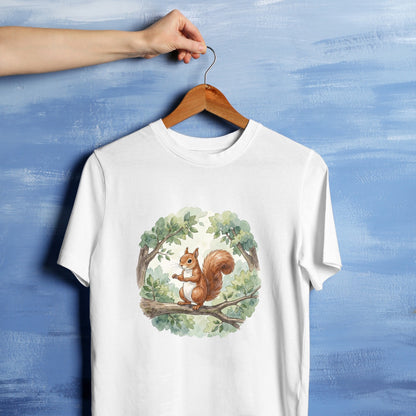 Bügelbild: Eichhörnchen auf Baumzweig inkl. Anleitung – auf weißem T-Shirt