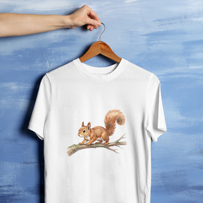 Bügelbild: Eichhörnchen auf der Pirsch inkl. Anleitung – auf weißem T-Shirt