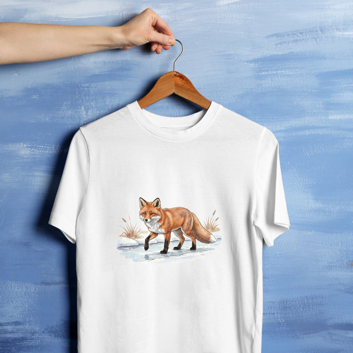 Bügelbild: Fuchs über gefrorenes Wasser inkl. Anleitung – auf weißem T-Shirt