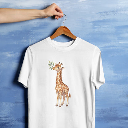 Bügelbild: Giraffe mit Blatt im Maul inkl. Anleitung – auf weißem T-Shirt