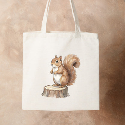 Bügelbild: Eichhörnchen auf Baumstumpf inkl. Anleitung – auf Stofftasche
